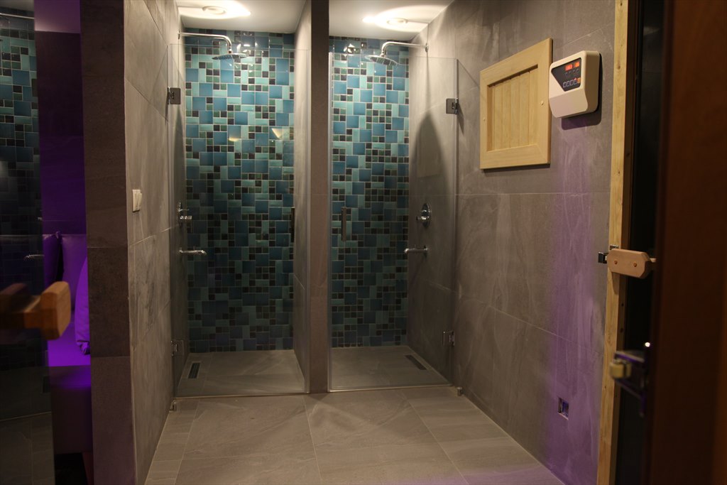 Sabiha Hanżm - Delüx Kżz Öšrenci Yurdu