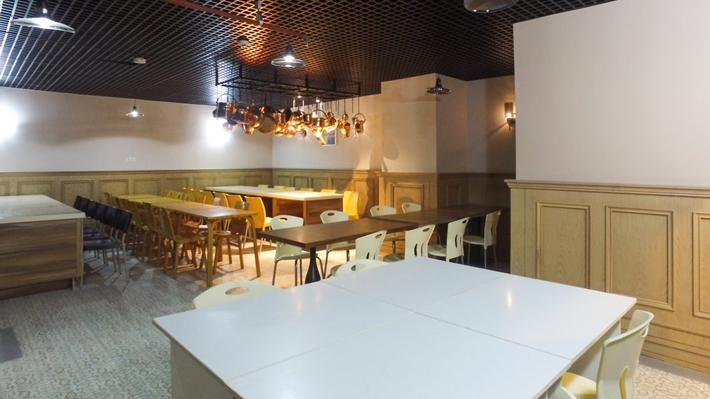 Sabiha Hanżm - Kżztažż Kżz Öšrenci Yurdu