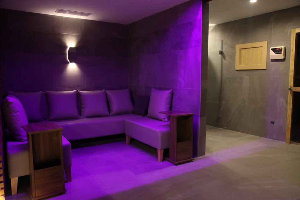 Sabiha Hanżm - Delüx Kżz Öšrenci Yurdu