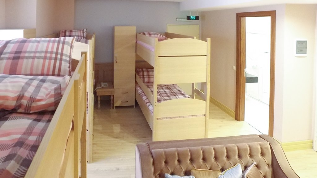 Sabiha Haným - Kýztaţý Kýz Öđrenci Yurdu