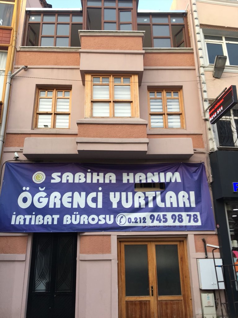 Sabiha Haným - Vezneciler Erkek Öđrenci Yurdu