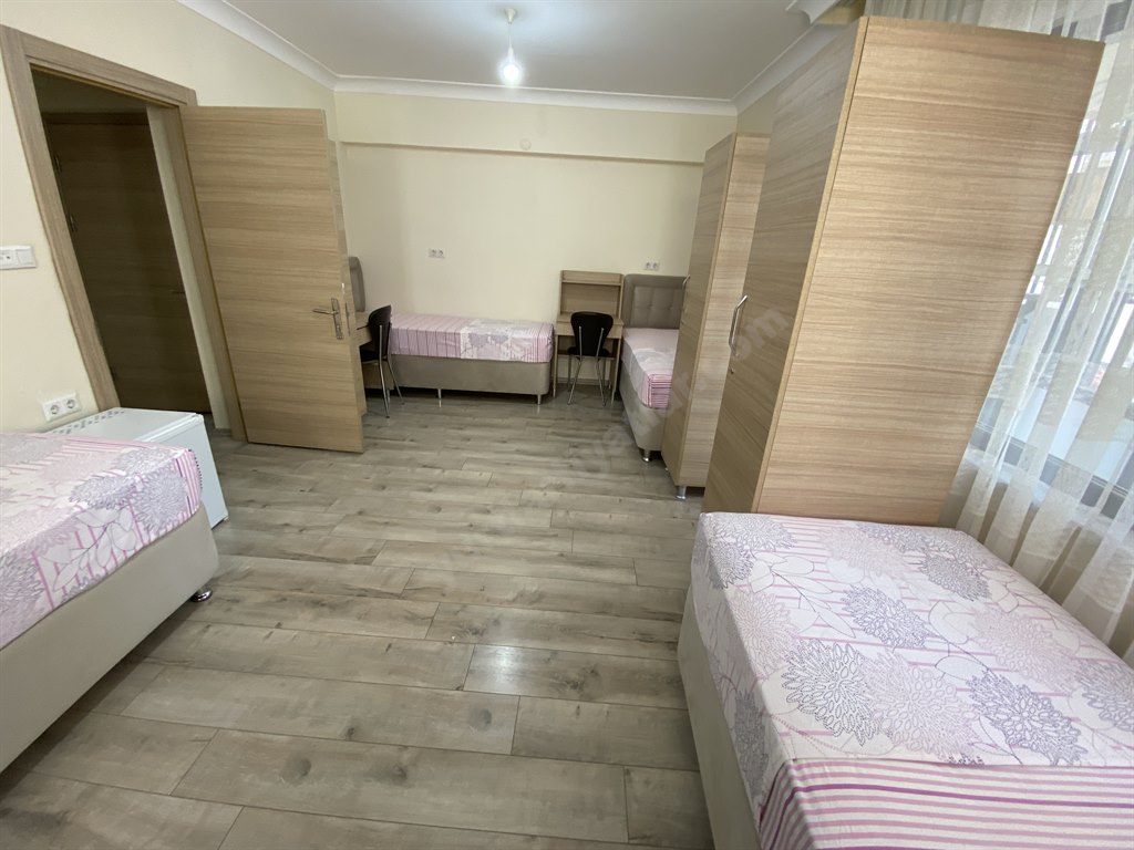 ��nar K�z Yurdu B Blok