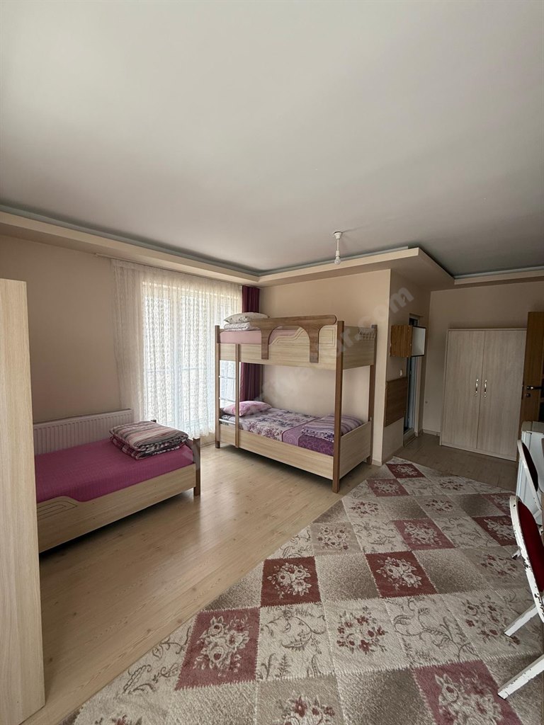 Ko�-Pa K�z ��renci Pansiyonu - 3 Ki�ilik Oda 