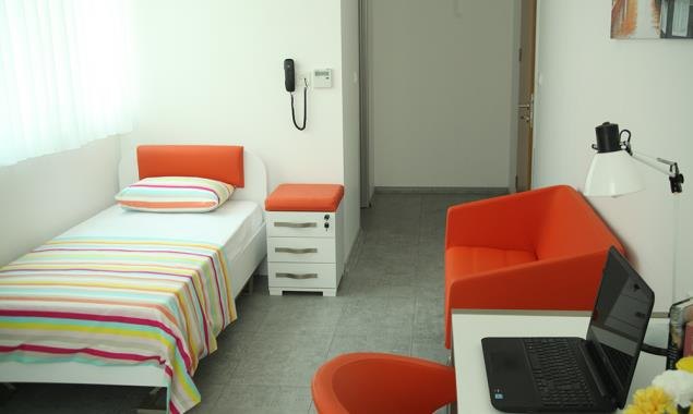 Sabiha Hanưm - Maltepe Kưz Öđrenci Yurdu