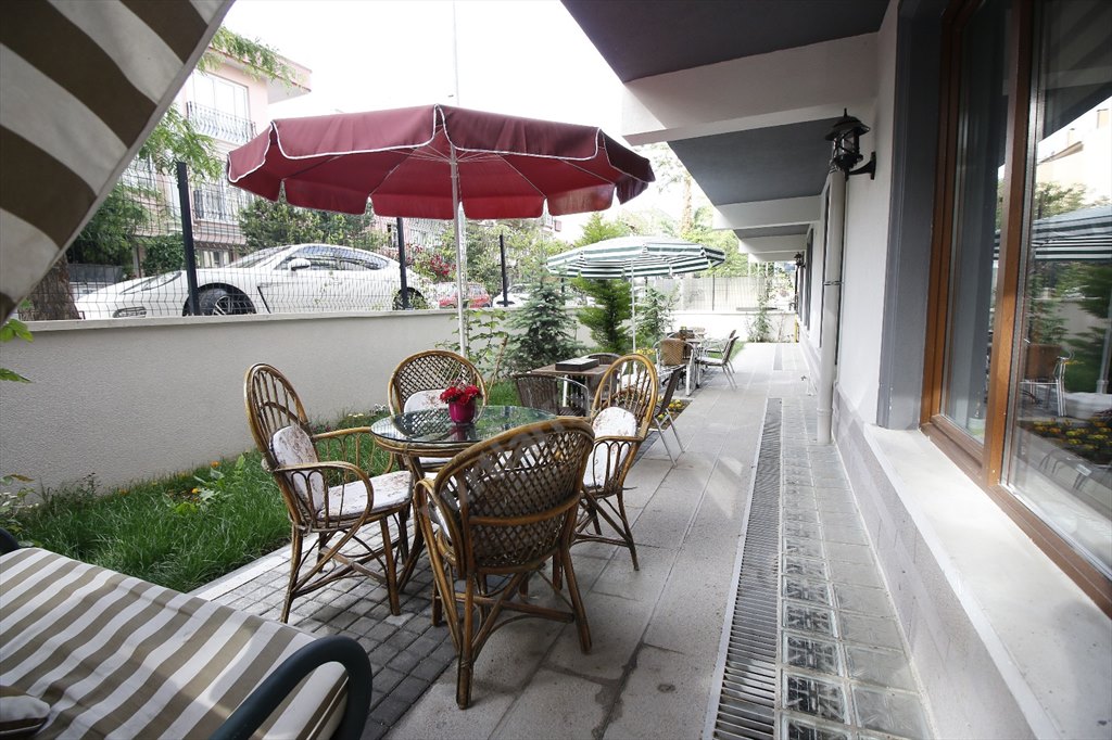 �zel Sandal K�z ��renci Yurdu