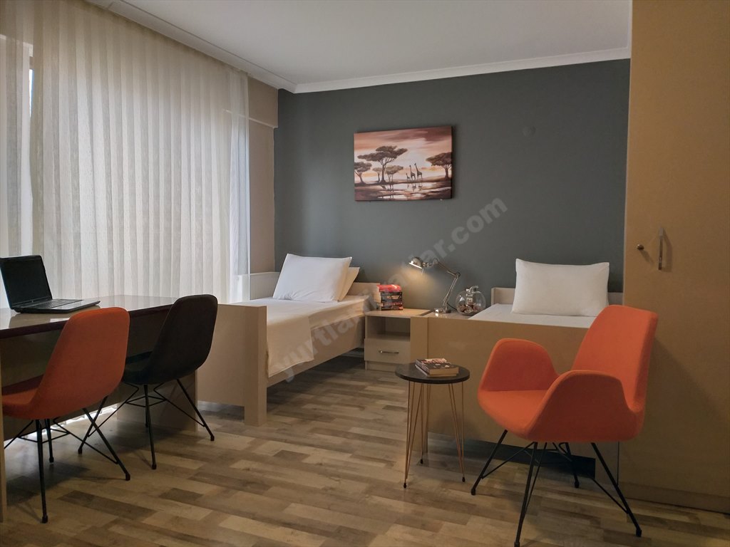 �zel Sandal K�z ��renci Yurdu