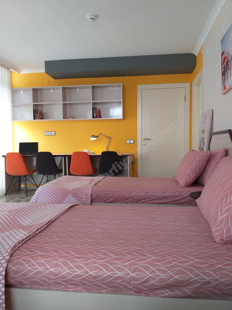 �zel Sandal K�z ��renci Yurdu