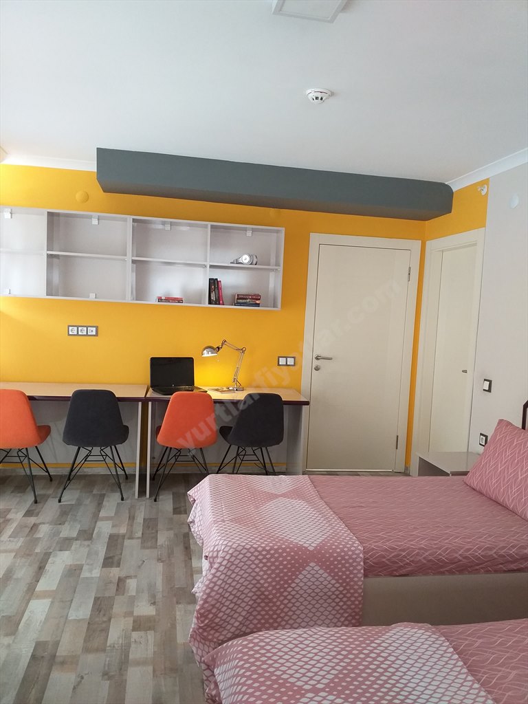 �zel Sandal K�z ��renci Yurdu