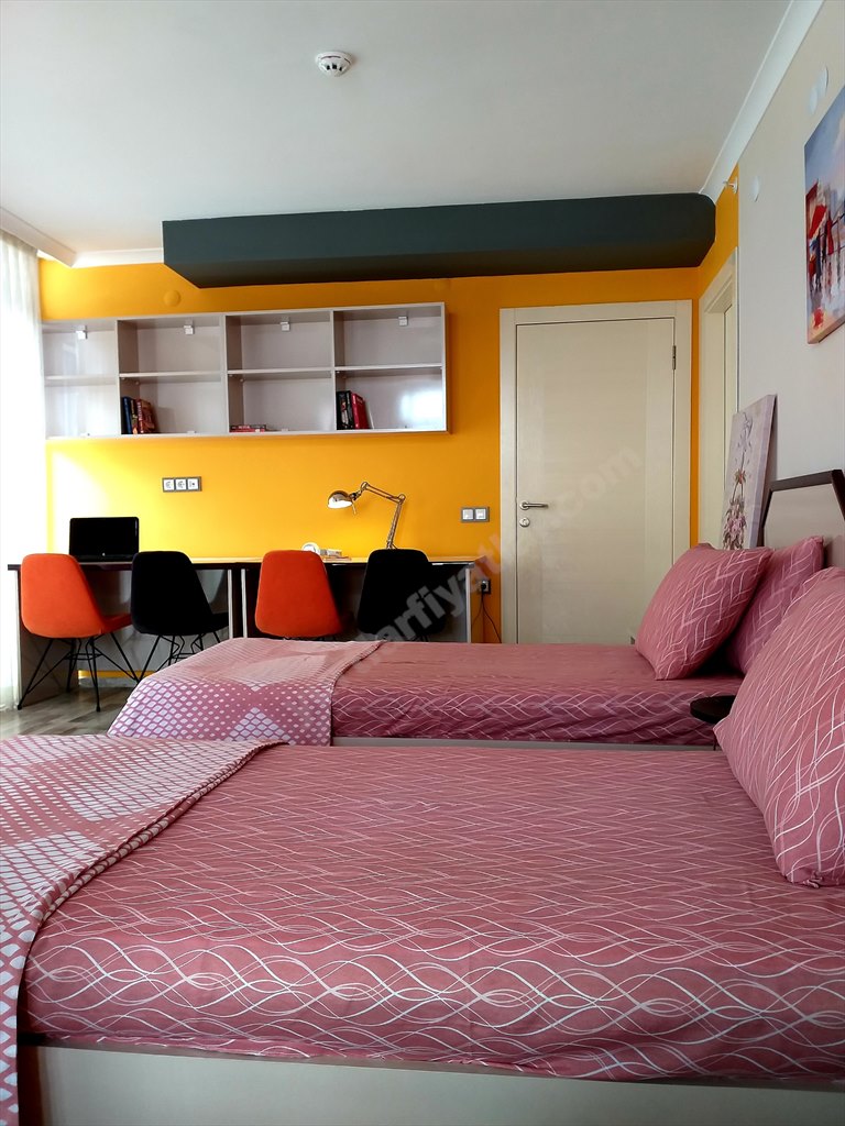 �zel Sandal K�z ��renci Yurdu