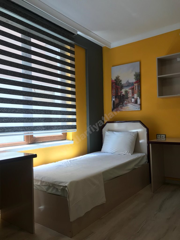 �zel Sandal K�z ��renci Yurdu