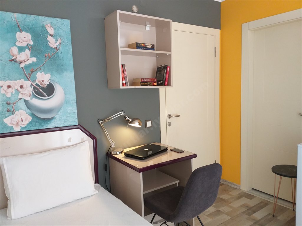 �zel Sandal K�z ��renci Yurdu