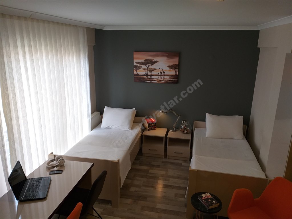 �zel Sandal K�z ��renci Yurdu