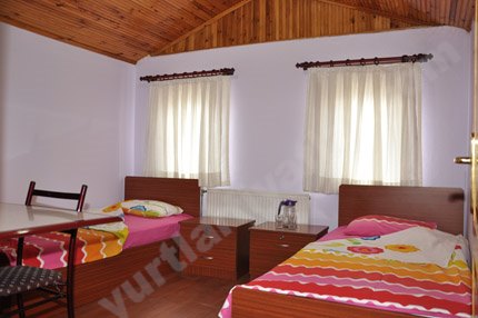 Ak�a K�z ��renci Yurdu