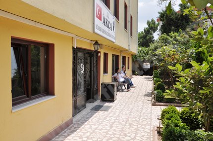 Ak�a K�z ��renci Yurdu