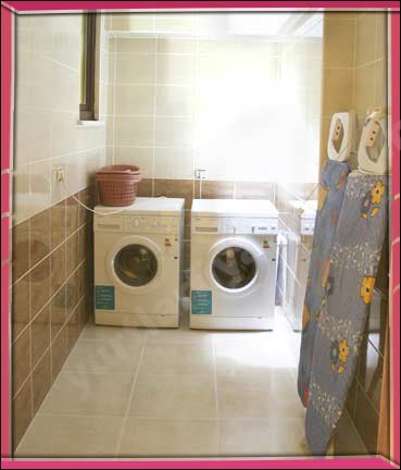 Ak�a K�z ��renci Yurdu