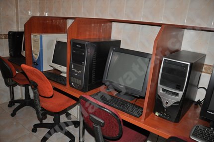 Ak�a K�z ��renci Yurdu