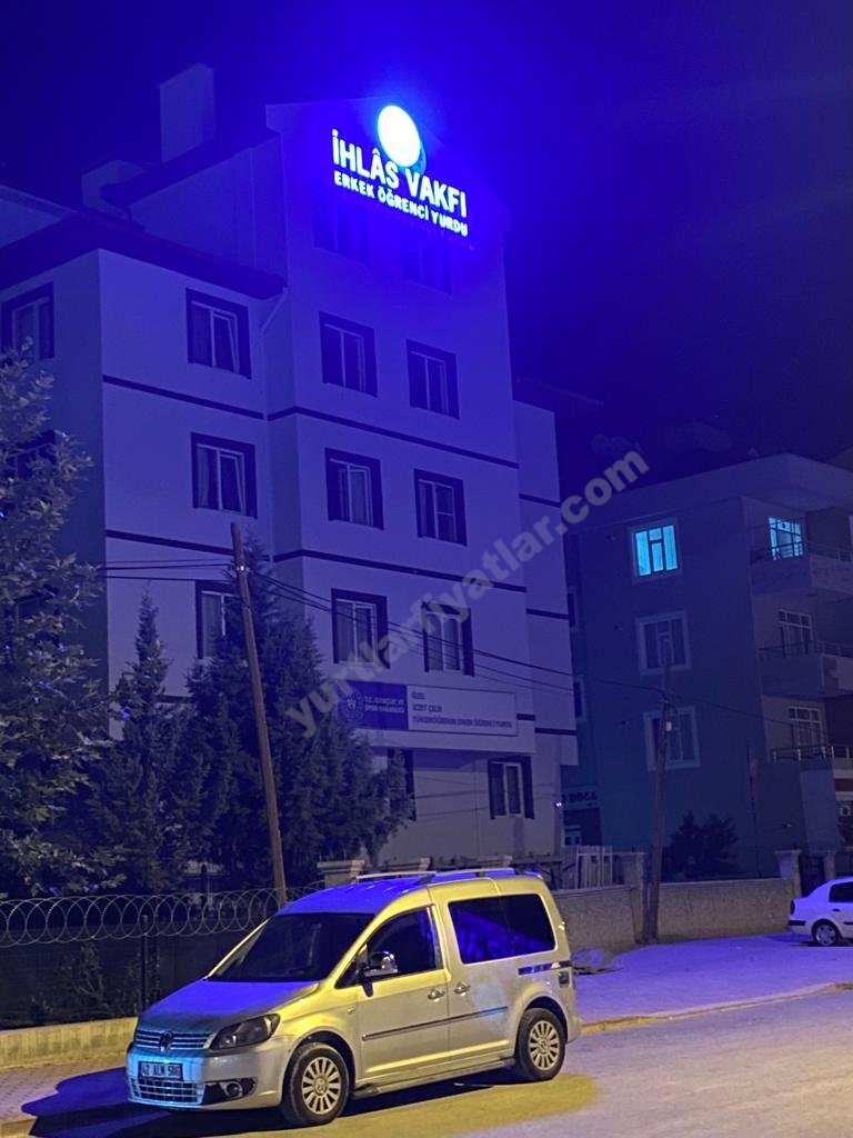 �zzet �elik Erkek ��renci Yurdu - D�� Cephe