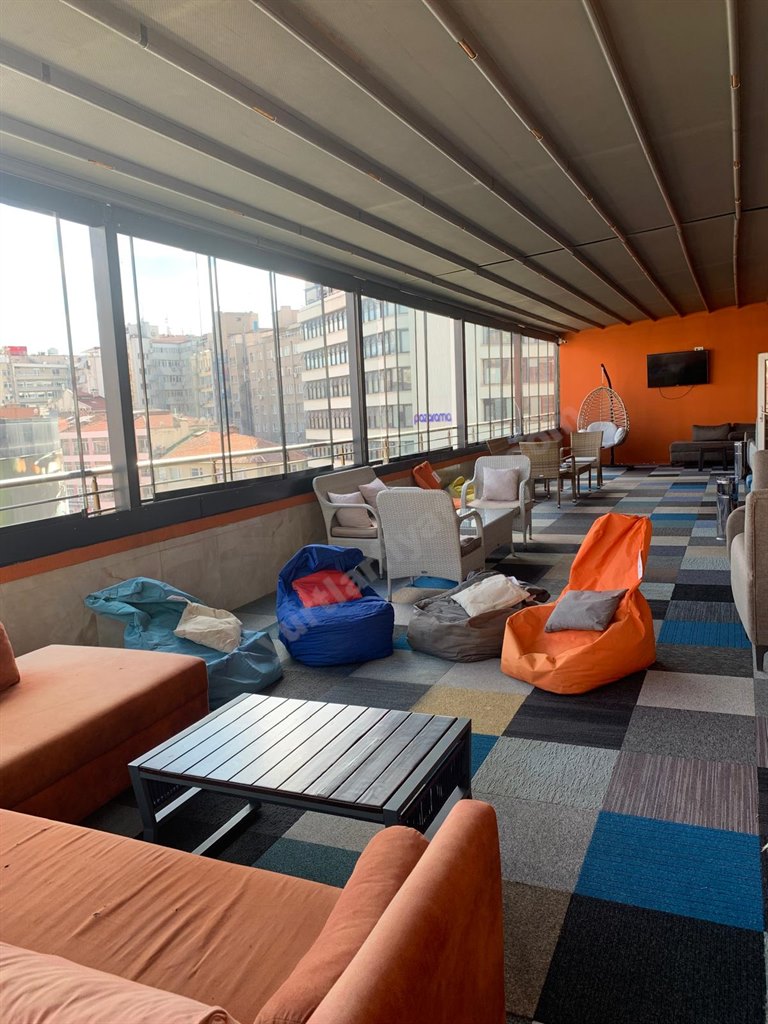 �zel Bilim K�z ��renci Yurdu - Teras