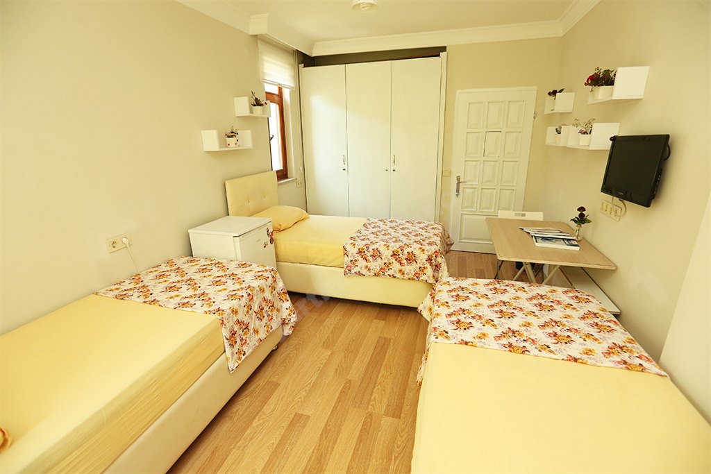 �zel K�rlang�� K�z Yurdu
