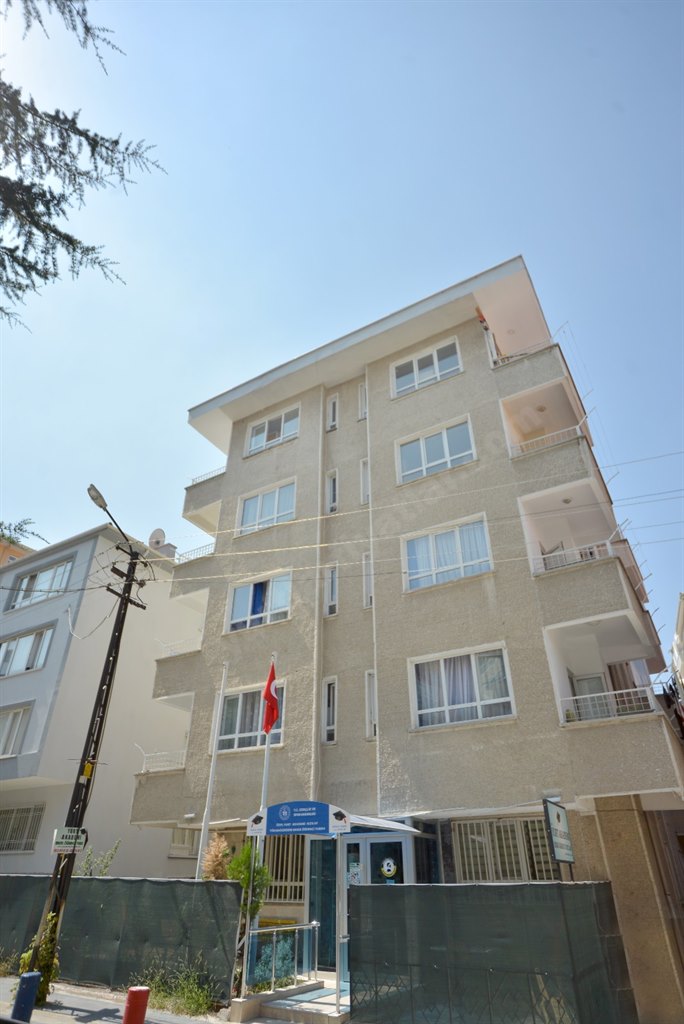 Yurt Akademi K�z�lay Erkek �ubesi - D�� Cephe