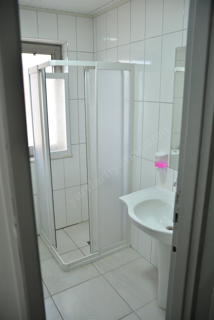 Bah�elievler Erkek ��renci Yurdu - Lavabo