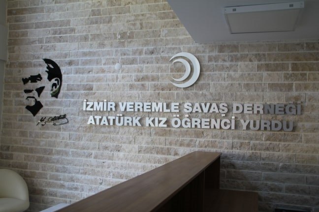 ozel karsiyaka kiz yurdu yurtlar fiyatlar