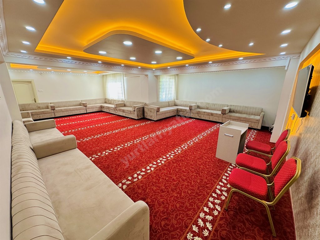 Alt�noluk Erkek ��renci Yurdu