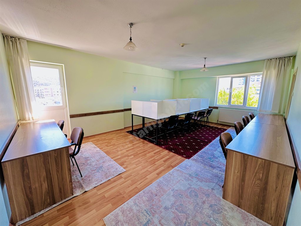 Alt�noluk Erkek ��renci Yurdu