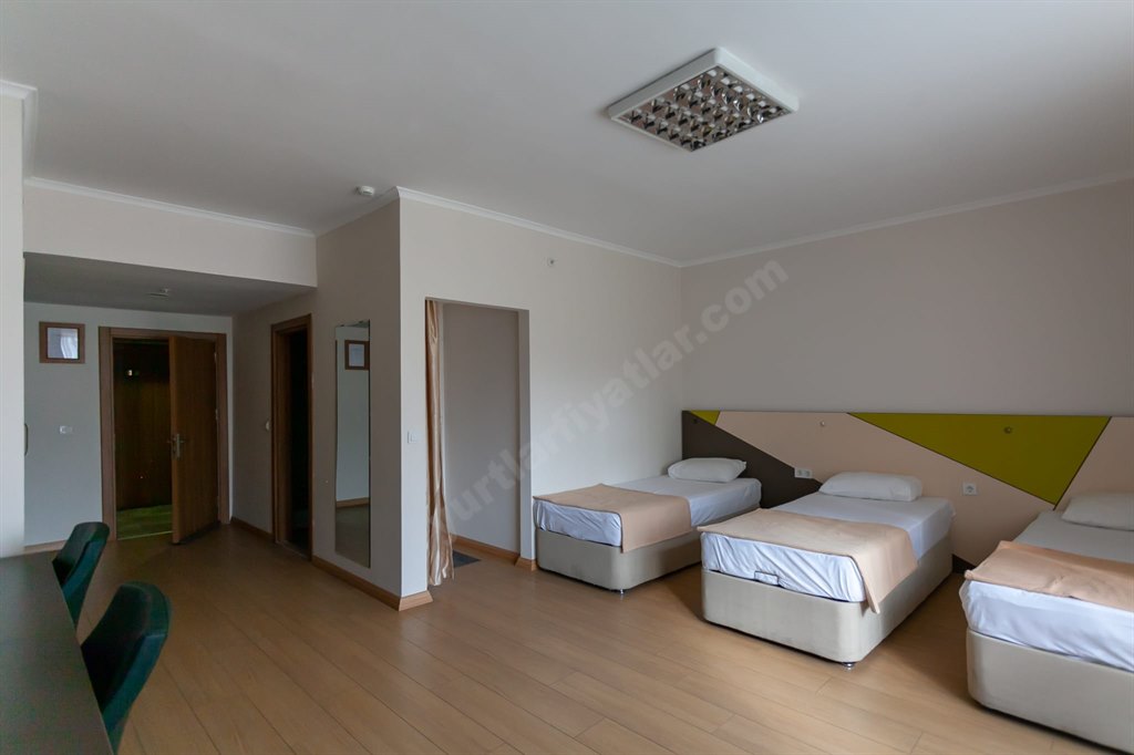 �hlas Vakf� Trabzon S�la Erkek ��renci Yurdu