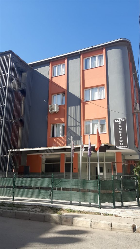 Altay Erkek Pansiyonu