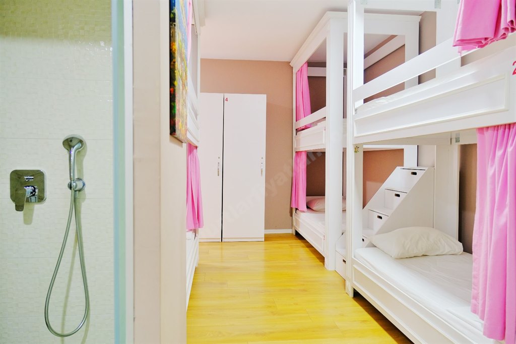 Campucity Mecidiyek�y K�z ��renci Yurdu