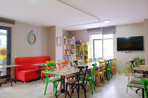 Campucity Mecidiyek�y K�z ��renci Yurdu