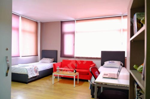 Campucity Mecidiyek�y K�z ��renci Yurdu