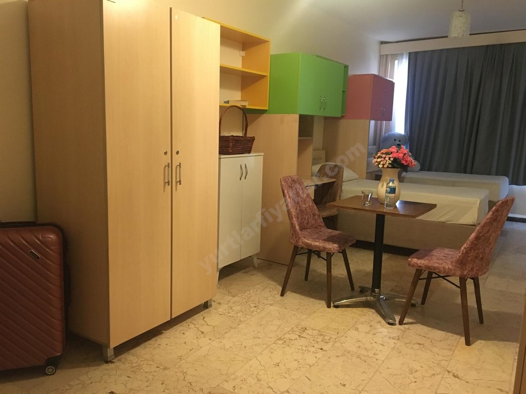 Kad�k�y Ata K�z ��renci Yurdu 