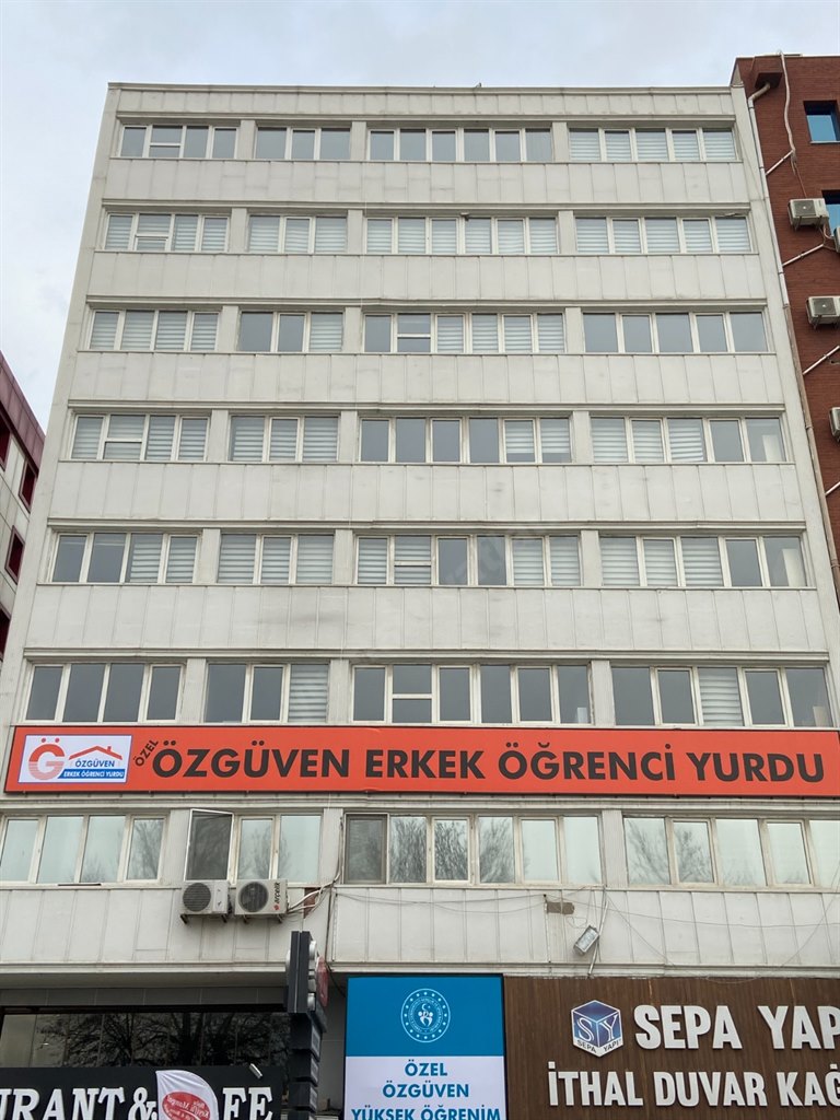 �zg�ven Erkek ��renci Yurdu