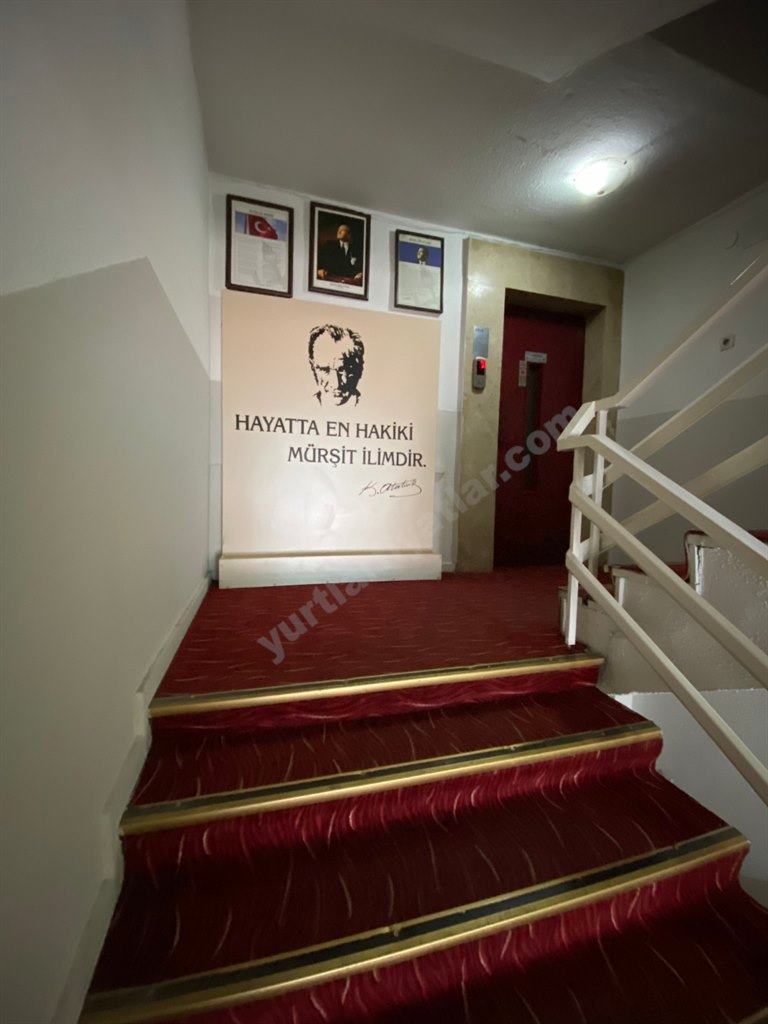 �zg�ven Erkek ��renci Yurdu