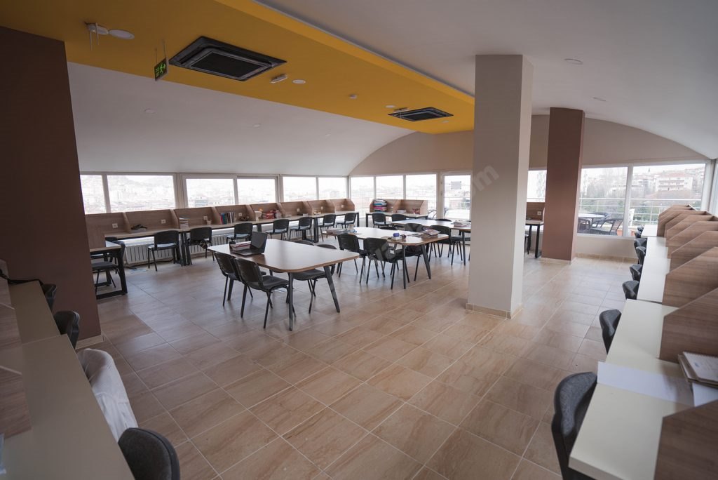 Yurt �ankaya �zel K�z ��renci Yurdu - Et�t Odas�