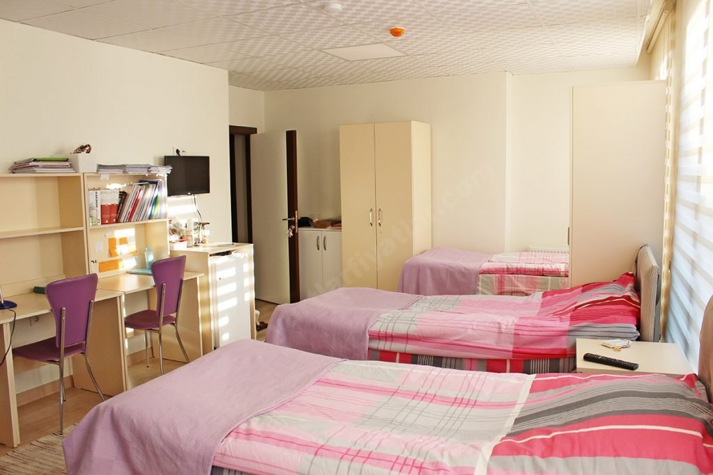 Atalay K�z Yurtlar� Emek �ubesi - 3 Ki�ilik Oda