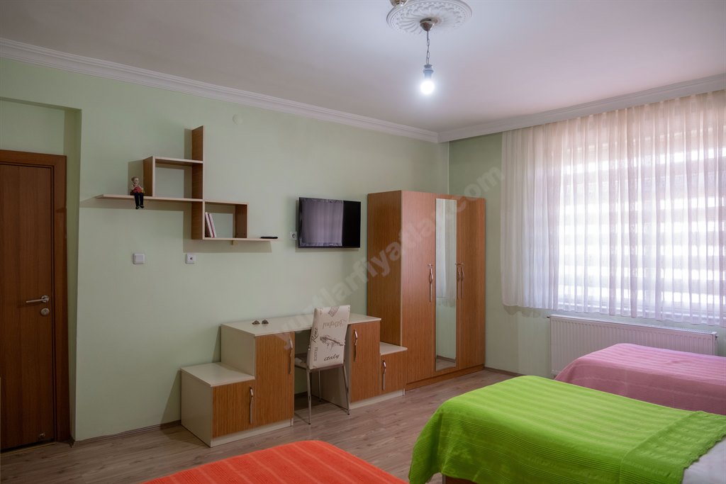 Fidan K�z ��renci Yurdu - 3 Ki�ilik Oda