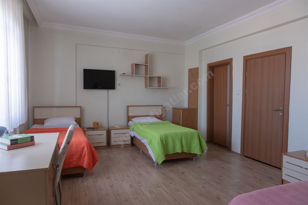 Fidan K�z ��renci Yurdu - 4 Ki�ilik Oda