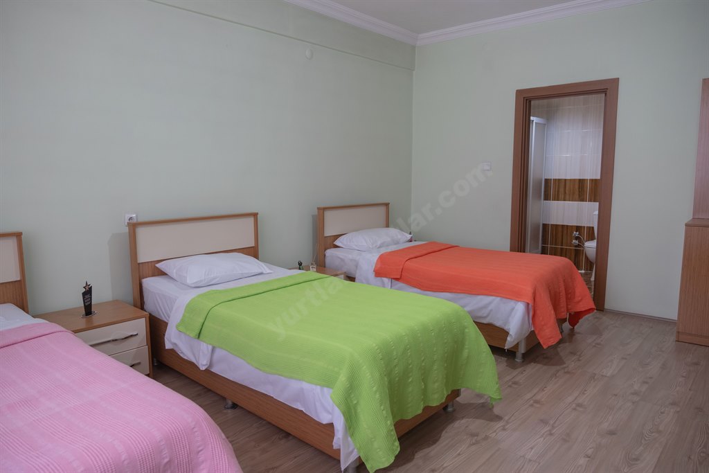 Fidan K�z ��renci Yurdu - 3 Ki�ilik Oda