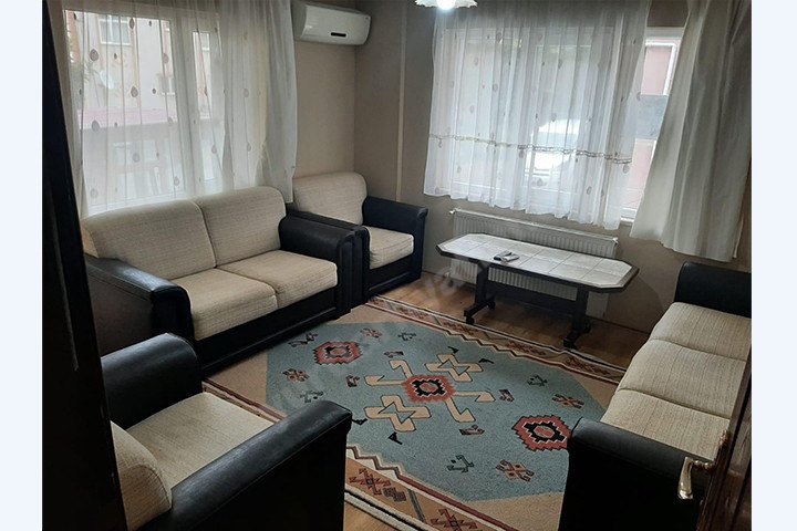 Menek�e Erkek ��renci Evi