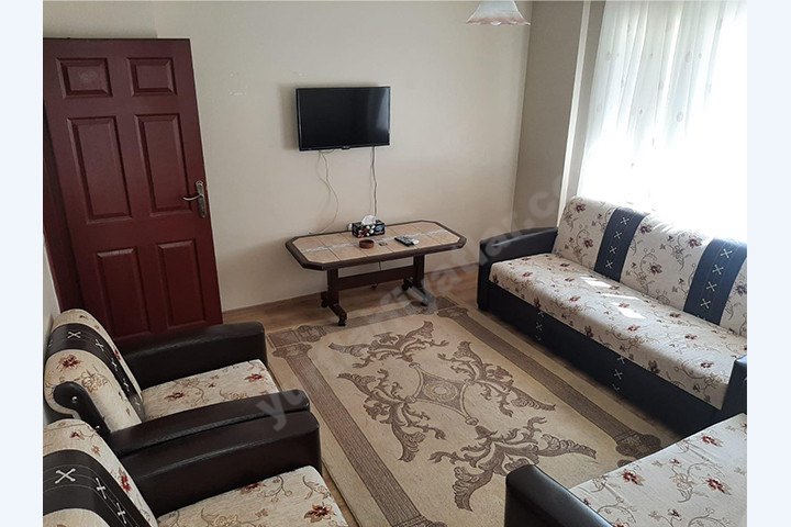 Menek�e Erkek ��renci Evi