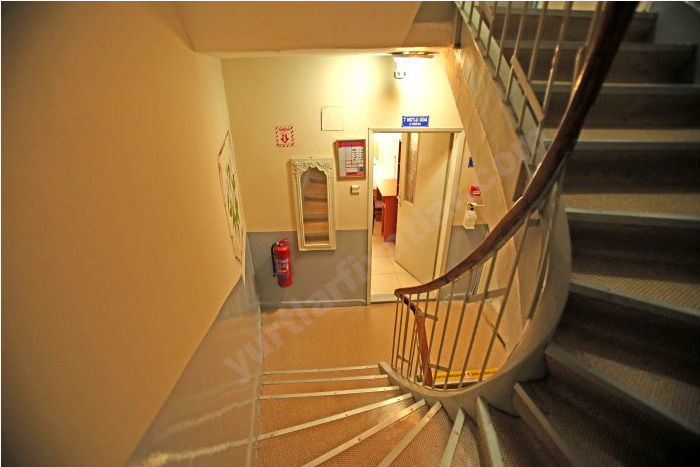 Biliciler Erkek ��renci Yurdu