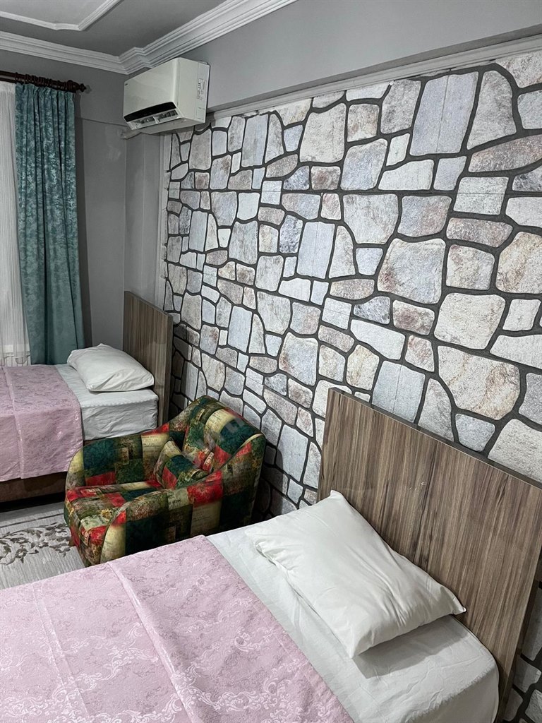 Yal� Suite Apart