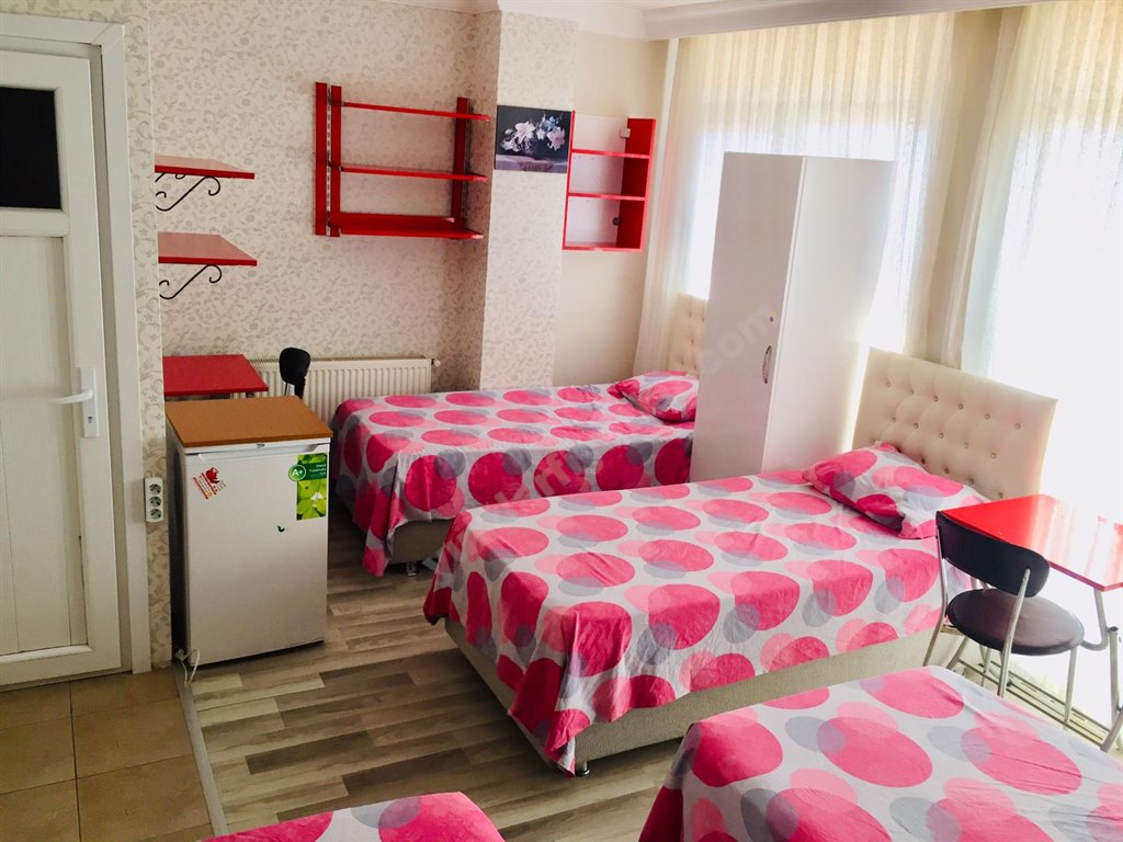 Turkuaz S�tl�ce K�z ��renci Yurdu