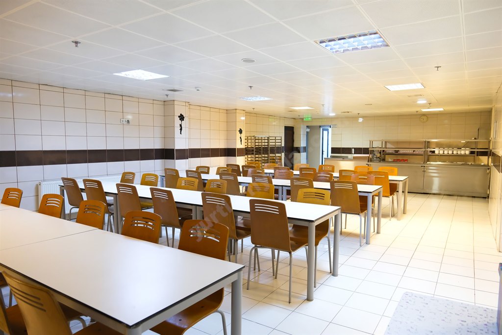 �nsan Vakf� Maltepe K�z Yurdu