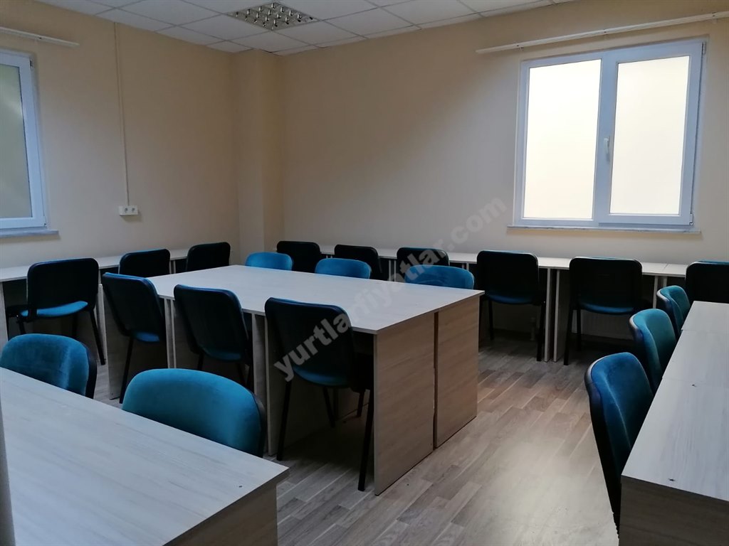 �nsan Vakf� Maltepe K�z Yurdu