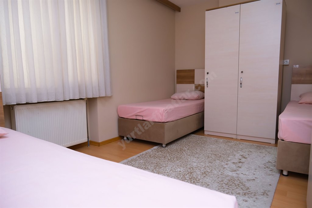 �nsan Vakf� Bah�elievler K�z Yurdu