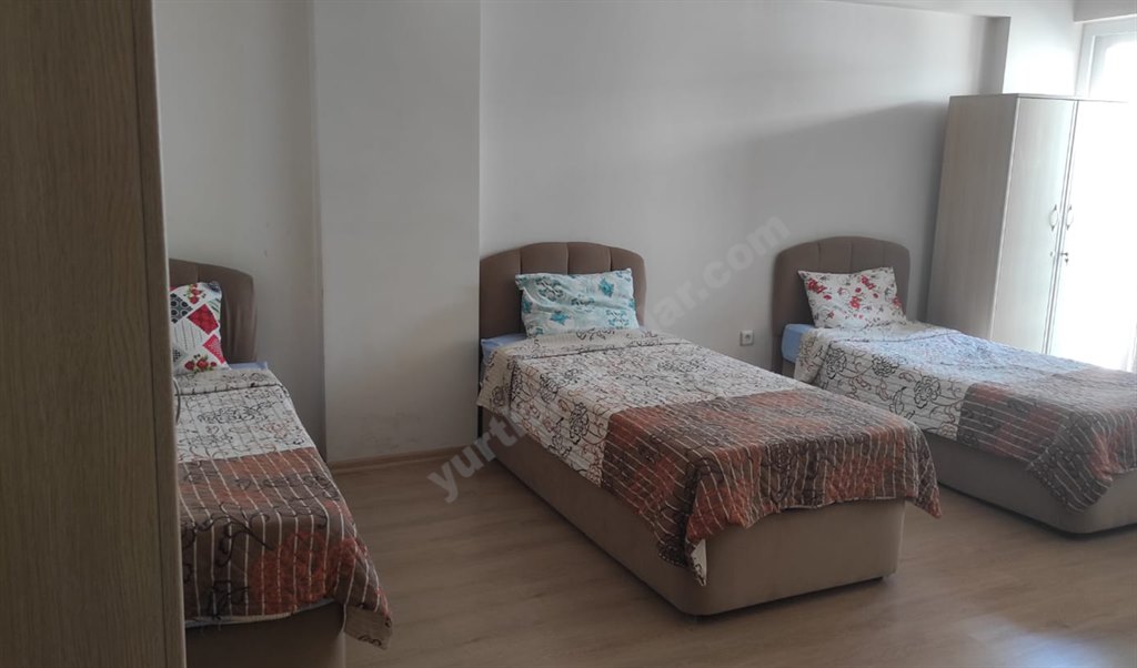 �nsan Vakf� �ehit Bahattin Y�ld�z Erkek Yurdu